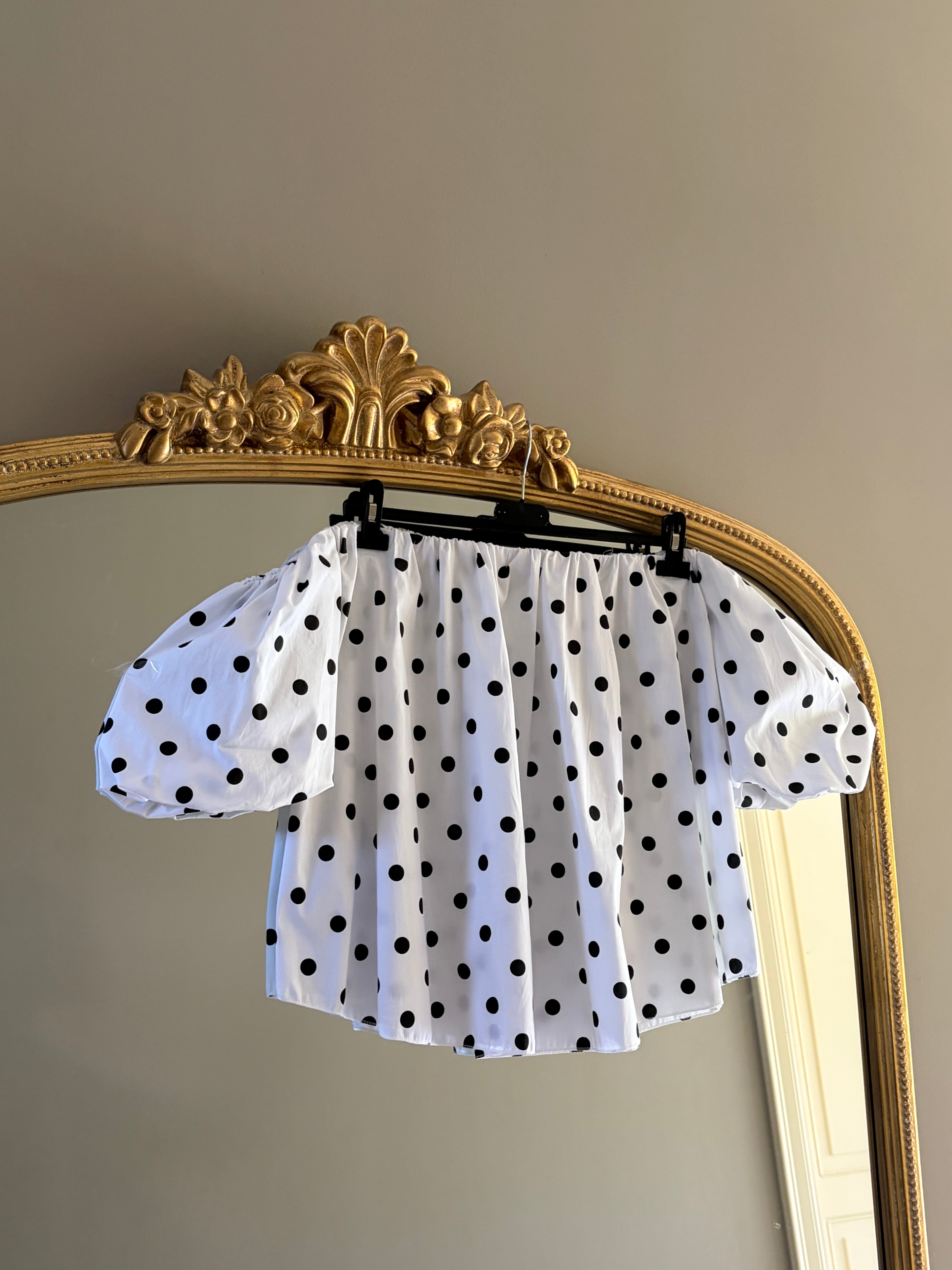 OFF SHOULDER BLOUSE